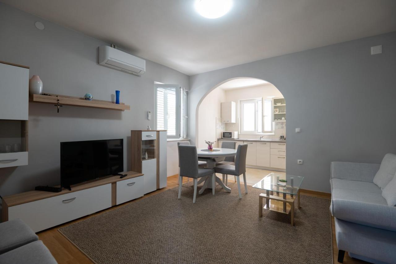 Modern Apartment Edda - Quiet Area - Close To Old Town And Beaches ザダル エクステリア 写真