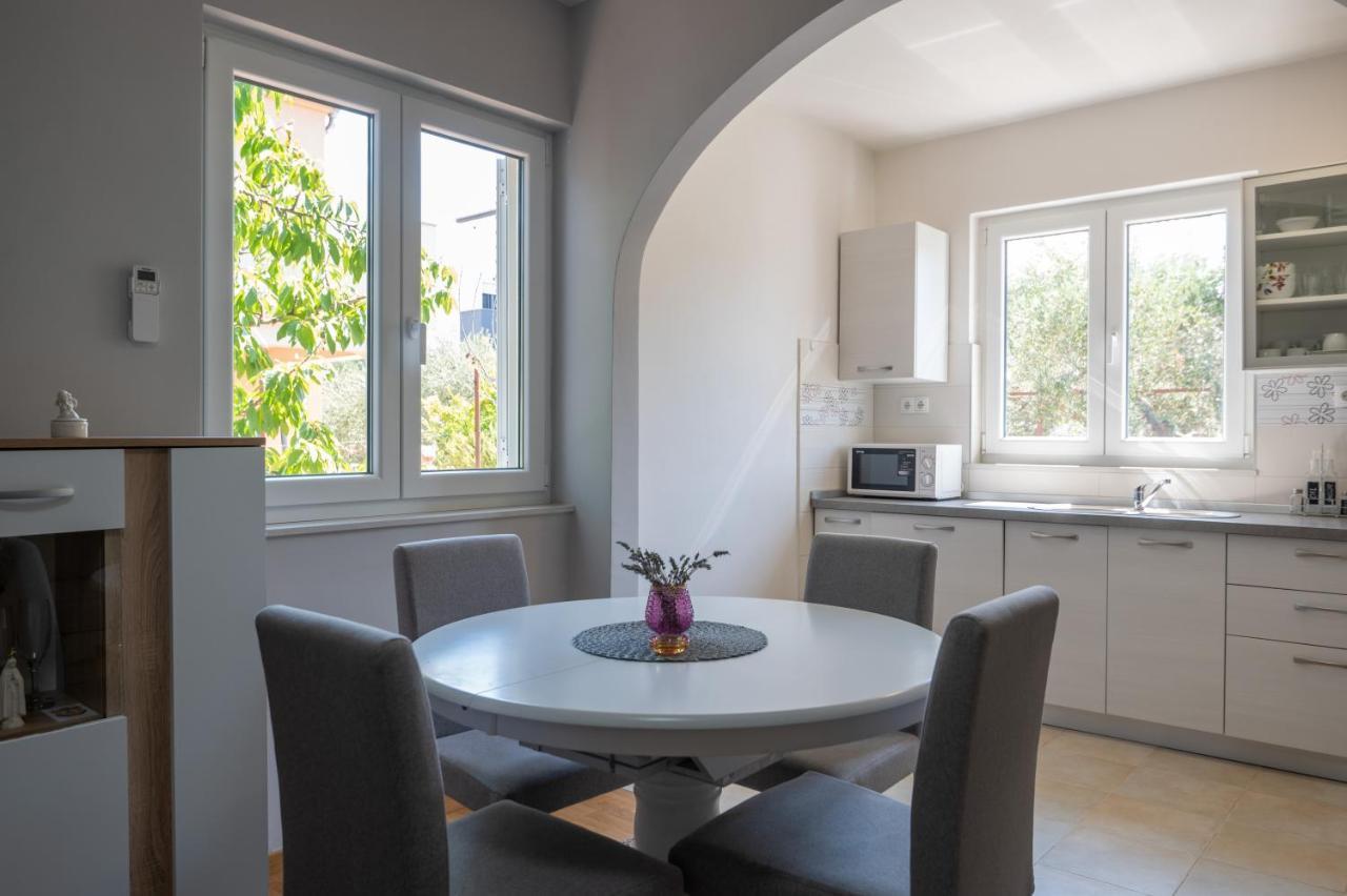 Modern Apartment Edda - Quiet Area - Close To Old Town And Beaches ザダル エクステリア 写真