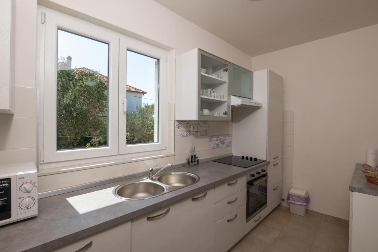 Modern Apartment Edda - Quiet Area - Close To Old Town And Beaches ザダル エクステリア 写真