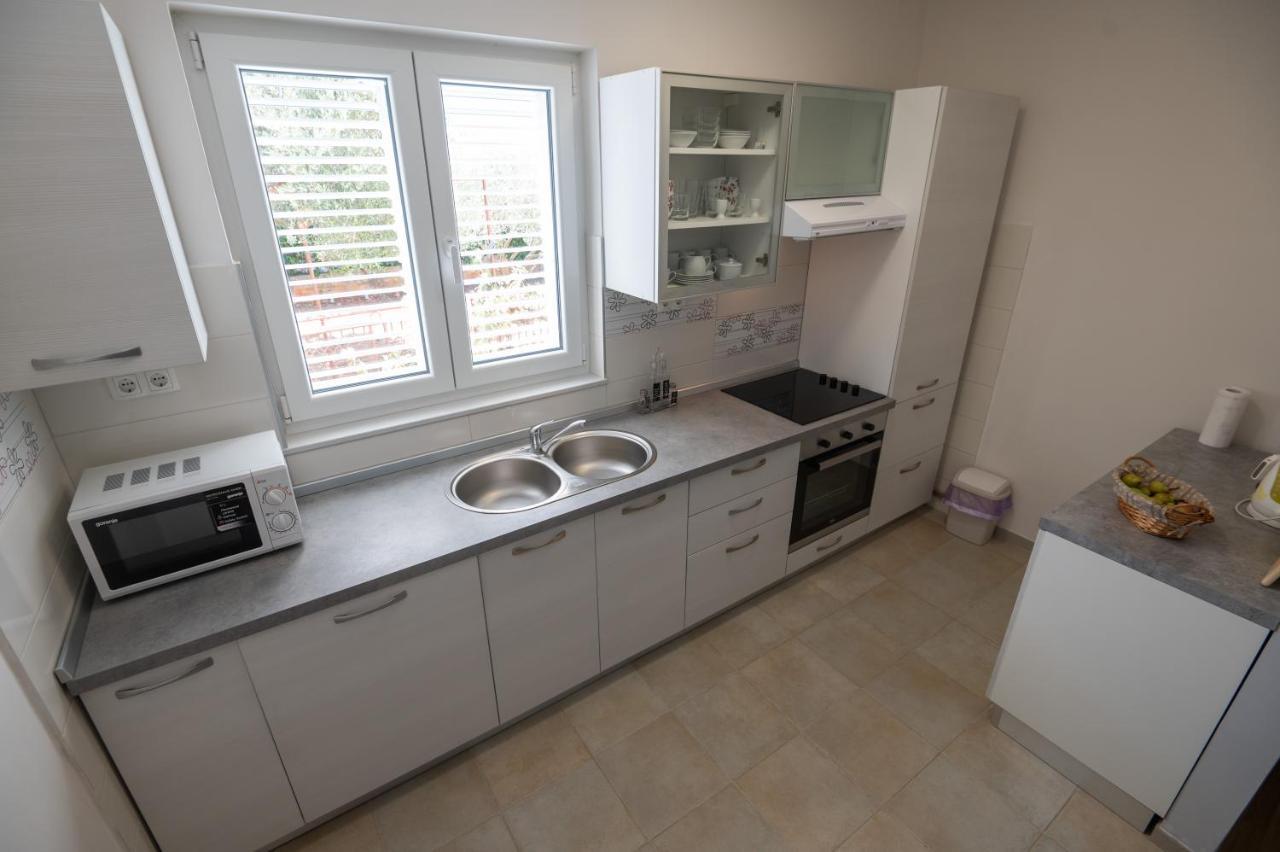 Modern Apartment Edda - Quiet Area - Close To Old Town And Beaches ザダル エクステリア 写真
